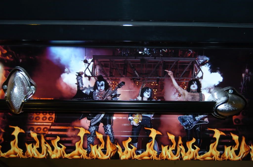 KISS Kasket 2011 Coffin Casket *** RARE*** Memorabilia eBay